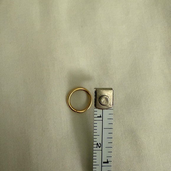18g Yellow Gold Seam Ring (9/32") - Picture 3 of 4